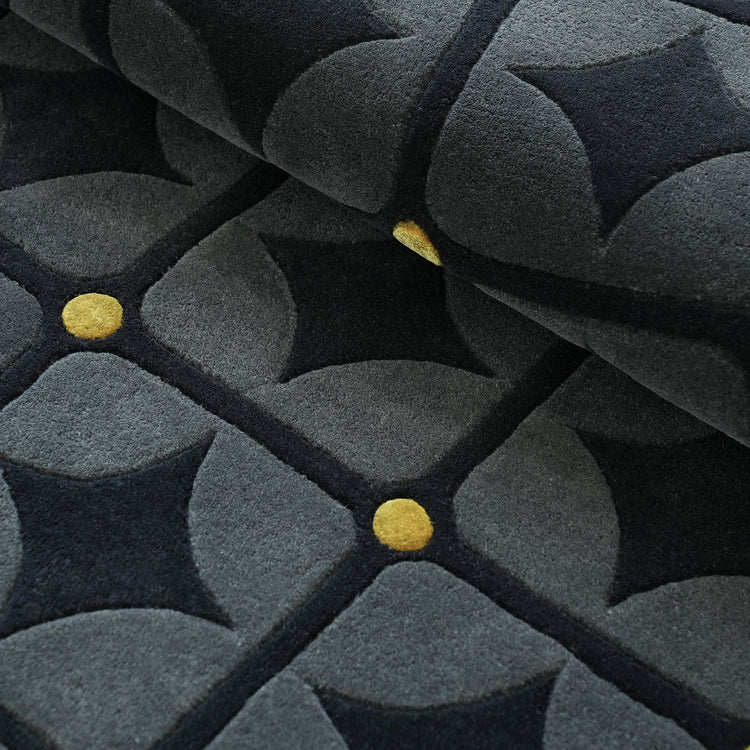 Round Dots Black