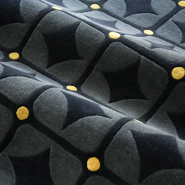 Round Dots Black